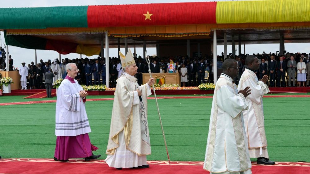 „Nu vă temeți!” – Papa Leon al XIV-lea încheie vizita în Camerun cu un apel la credință și responsabilitate socială