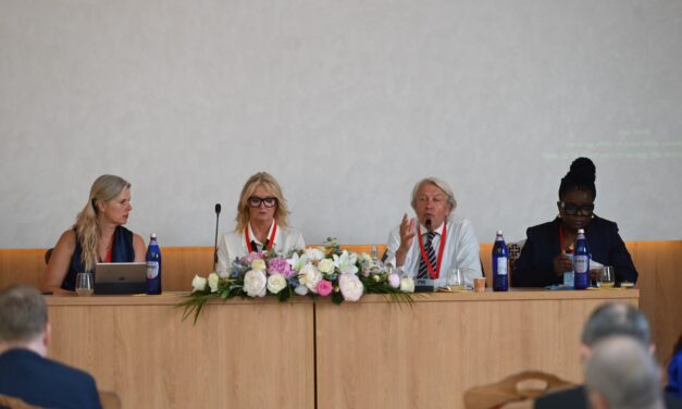 Președintele UMEC-WUCT la Conferința internațională de la Oradea: „Educația este un act de speranță”