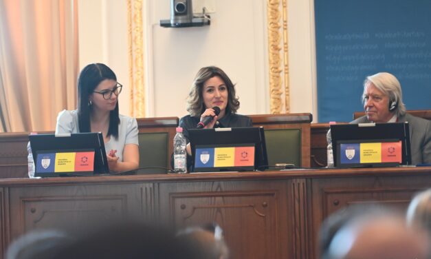 Doamna inspector școlar Liana Moruț, la Conferința internațională UMEC-WUCT
