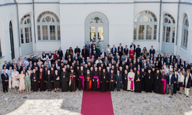 Participare a Episcopiei Greco-Catolice de Oradea la aniversarea a 170 de ani de la înființarea Asociației L’Oeuvre d’Orient, la Paris