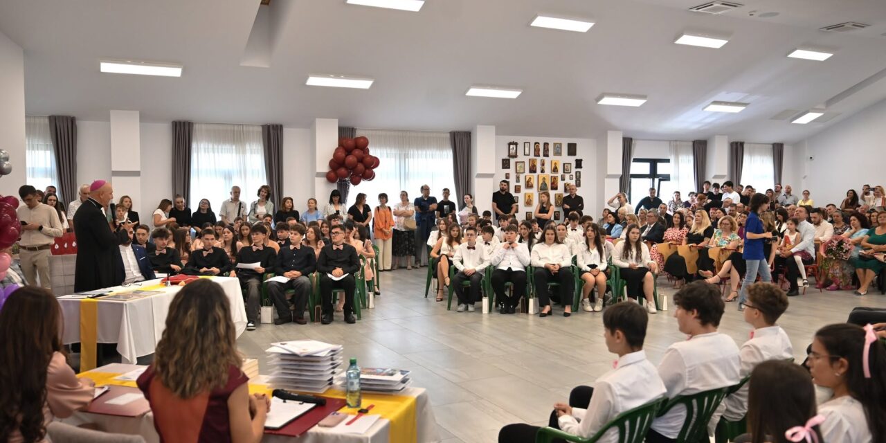 Ultimul clopoțel pentru absolvenții claselor a VIII-a de la Liceul „Don Orione”