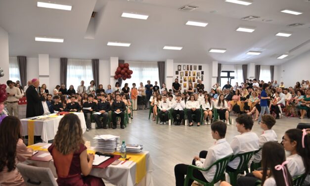 Ultimul clopoțel pentru absolvenții claselor a VIII-a de la Liceul „Don Orione”