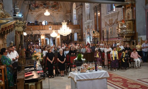 Ziua Mondială a Vârstnicilor și a Bunicilor în Catedrala „Sfântul Nicolae” din Oradea