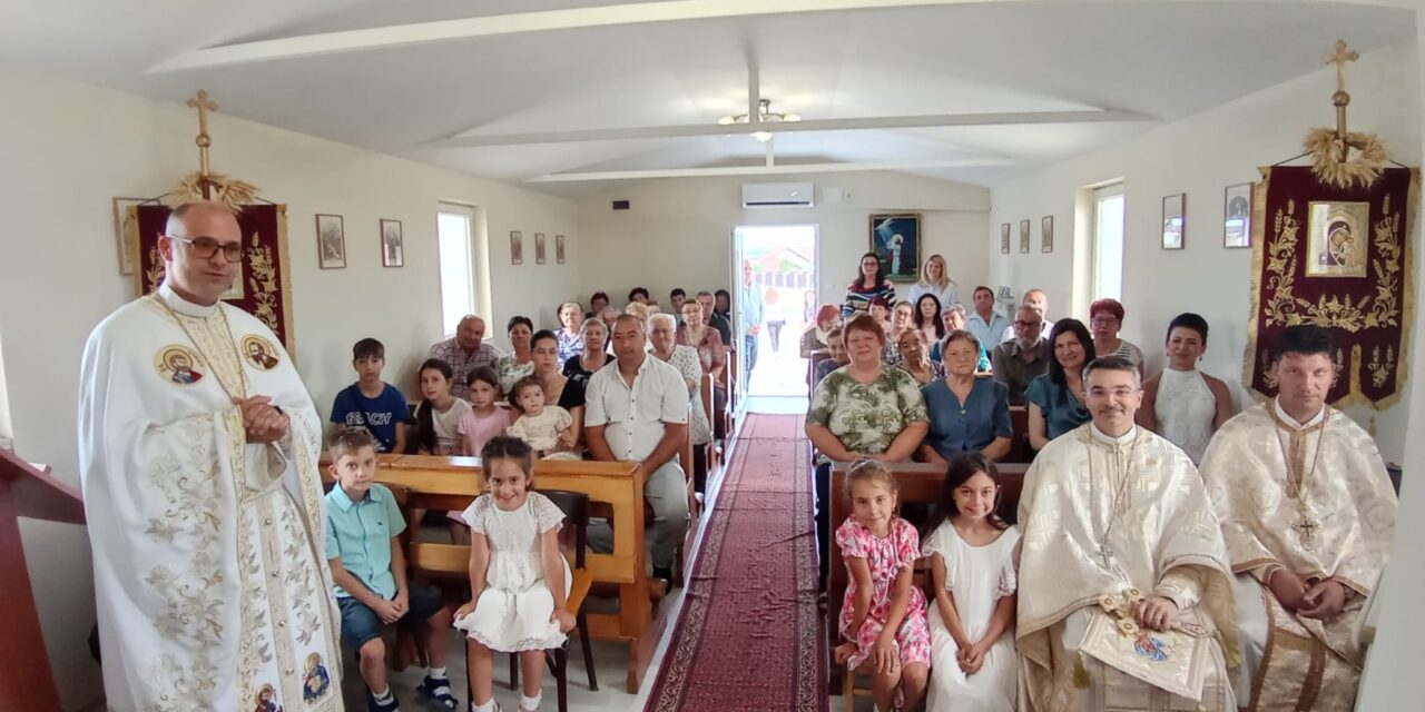 Hramul Sfinților Apostoli Petru și Pavel la Parohia Sântandrei II