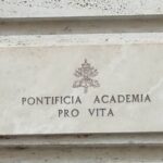 Inteligența artificială deschide noi provocări bioetice: „Niciun algoritm nu poate înlocui responsabilitatea umană”