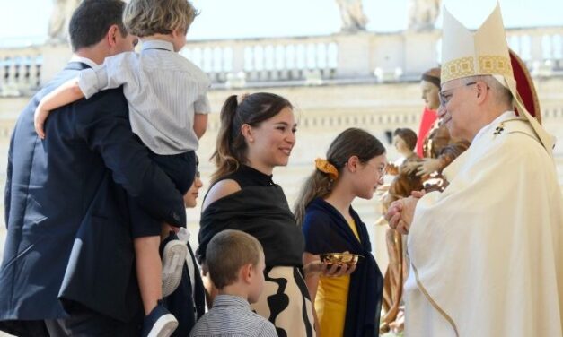 Papa Leon al XIV-lea convoacă la Vatican o întâlnire mondială dedicată pastorației familiilor