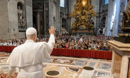 Papa Leon al XIV-lea la Audiența Generală din 26 august 2026: Participarea credincioșilor la Sfânta Liturghie nu poate fi pasivă.