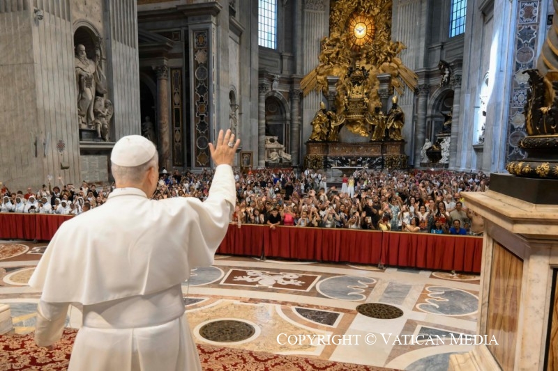 Papa Leon al XIV-lea la Audiența Generală din 26 august 2026: Participarea credincioșilor la Sfânta Liturghie nu poate fi pasivă.