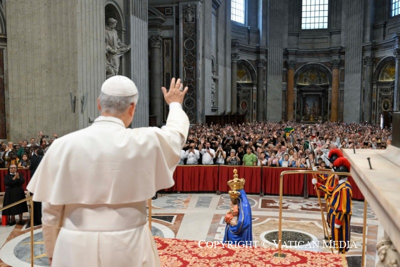 Papa Leon al XIV-lea la Audiența Generală din 19 august 2026: „Muzica este parte a acțiunii liturgice și nu o simplă ornamentare a celebrării.”
