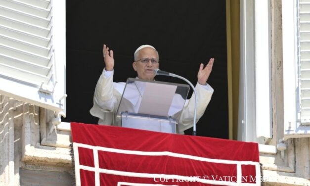 Papa Leon al XIV-lea la rugăciunea Angelus din 23 august 2026: „Isus este Cel trimis pentru a ne introduce în iubirea Tatălui și pentru a ne transforma viața și lumea în care trăim”