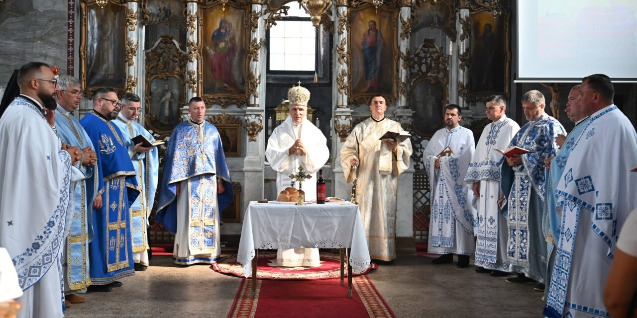 După 20 de ani, din nou împreună la Seminarul Teologic Greco-Catolic din Oradea