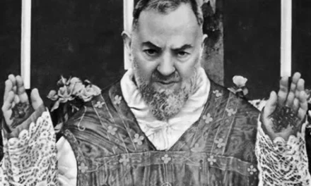 Padre Pio – viața unui om dăruit în întregime lui Dumnezeu
