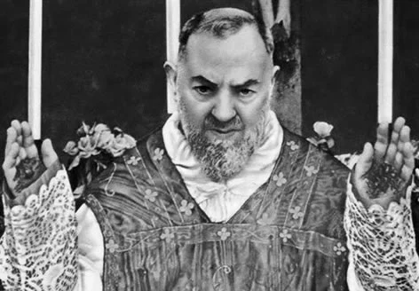 Padre Pio – viața unui om dăruit în întregime lui Dumnezeu