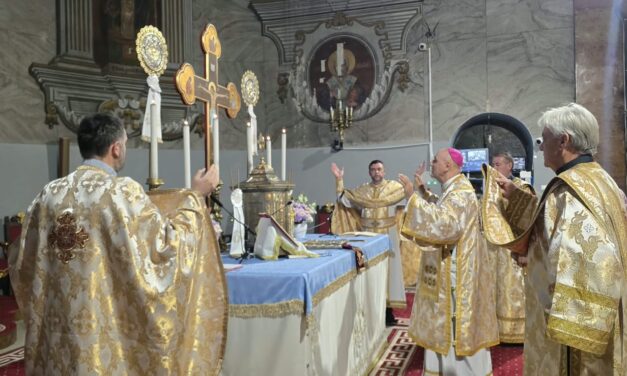 Sfânta Liturghie arhierească în Catedrala „Sfântul Nicolae” în Duminica după Înălțarea Sfintei Cruci