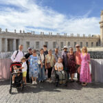 Pelerini din Sânmartin, la Roma: rugăciune la mormântul Sfântului Petru și încredințare Maicii Domnului