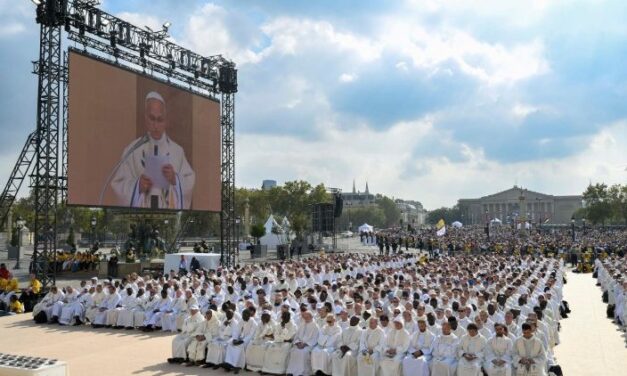 Papa Leon al XIV-lea în Franța: „Nu păstrați credința în Cristos doar pentru voi. Duceți speranța acolo unde este descurajare”