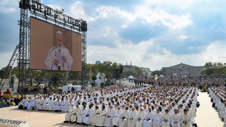 Papa Leon al XIV-lea în Franța: „Nu păstrați credința în Cristos doar pentru voi. Duceți speranța acolo unde este descurajare”
