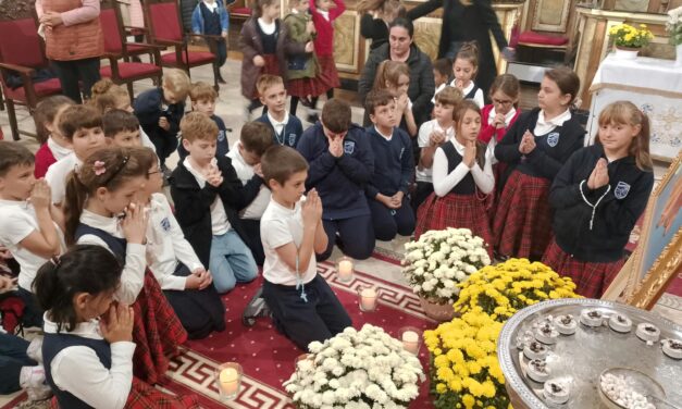 „Un milion de copii se roagă Rozariul” în Catedrala Sfântul Nicolae din Oradea