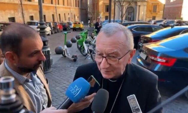Cardinalul Parolin: „Am vorbit cu Papa, un exemplu de mare seninătate”