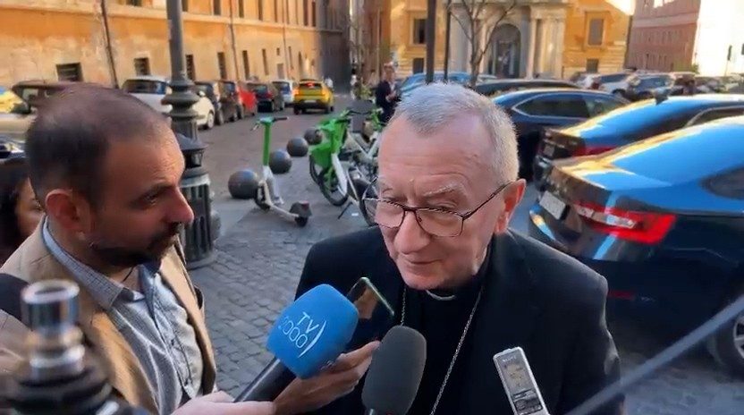 Cardinalul Parolin: „Am vorbit cu Papa, un exemplu de mare seninătate”