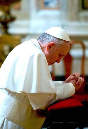 Papa Francisc invita lumea întreaga la post si rugaciune pentru Siria în data de 7 septembrie,
