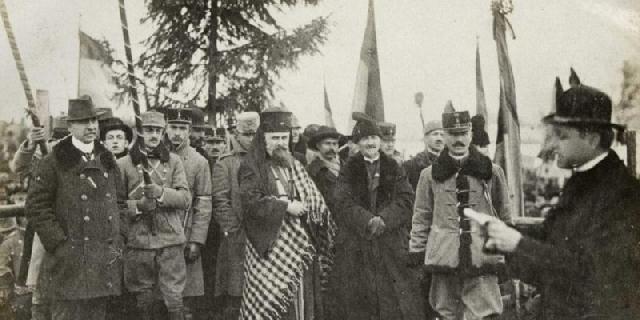 „Contributia Bisericii Române Unita cu Roma, Greco-Catolica, la pregatirea si desavârsirea Actului Marii Uniri de la Alba Iulia din 1 Decembrie 1918”,